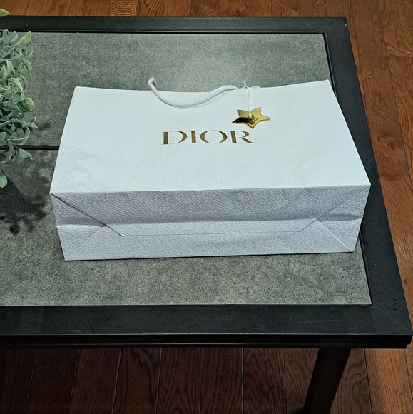 DIOR GIFT BOX/BAG - Picture 3 of 16